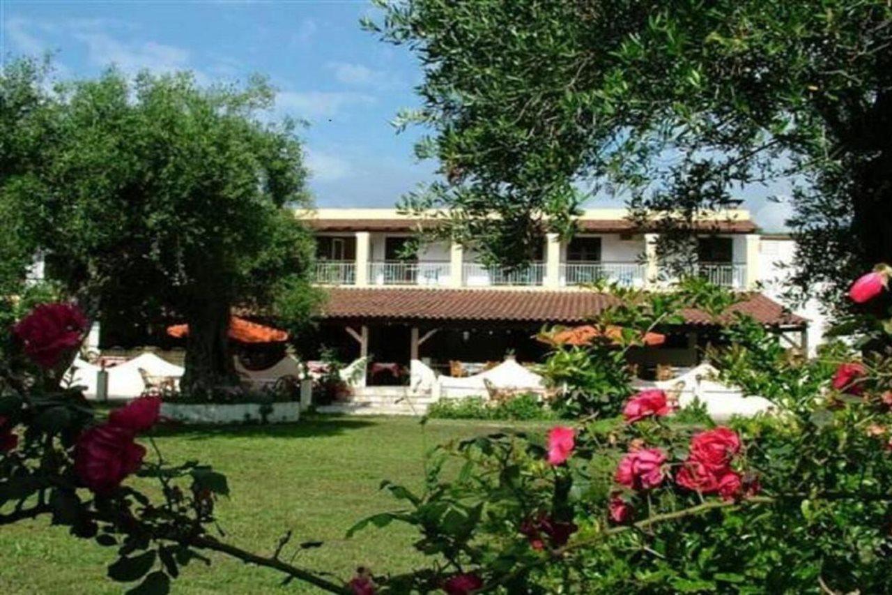 Firefly Hotel Moraitika Exterior foto