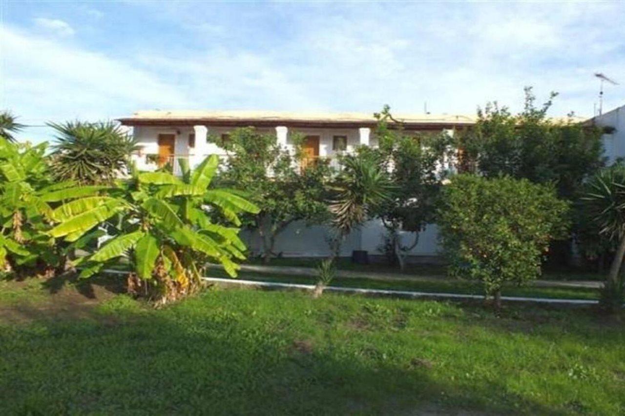 Firefly Hotel Moraitika Exterior foto